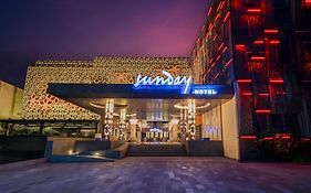 Sunday Hotel Arshika Sunset Road